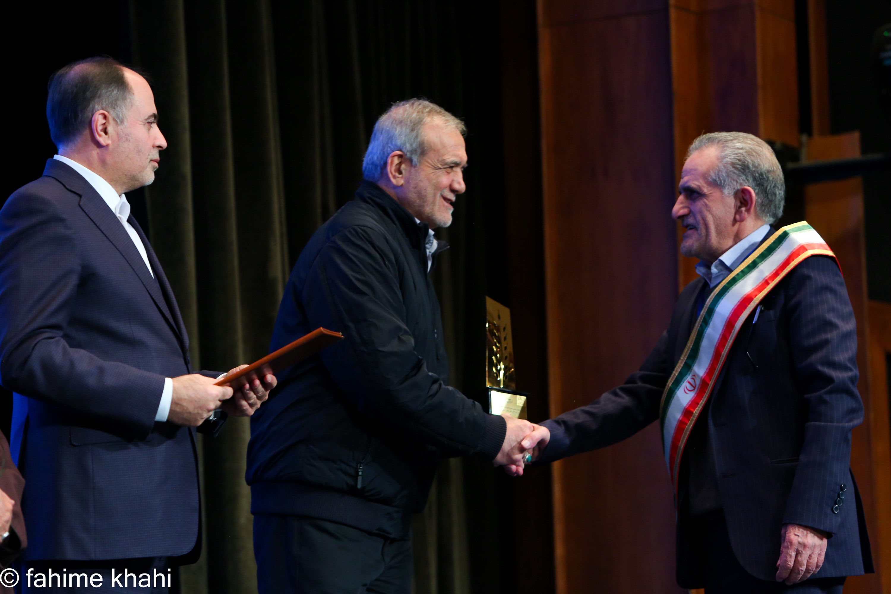 تجلیل از برگزیدگان ملی بخش کشاورزی 