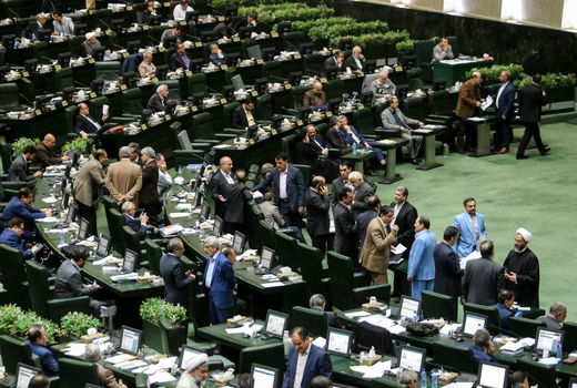 نمایندگان کشاورزان در خوابند