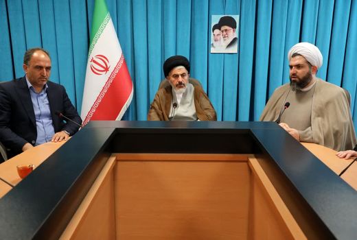 جهاد کشاورزی همانند دوران دفاع مقدس در خط مقدم خدمت رسانی به مردم قرار دارد