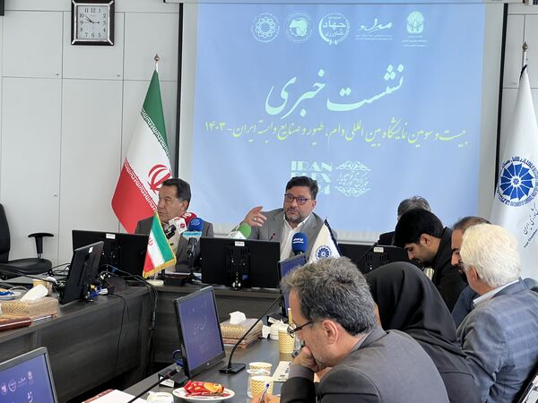 یکسان‌سازی نرخ ارز در حوزه صنعت خوراک دام و طیور صورت گیرد