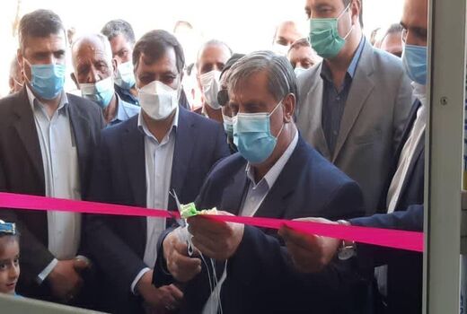 مرکز پرورش ماهی های زینتی در روستای مارکده شهرستان سامان افتتاح شد