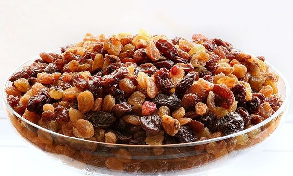 پرداخت یارانه کشمش به باغداران استان مرکزی