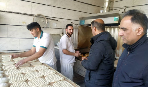 بازدید نظارتی از نانوایی‌ها و فروشگاه‌های مواد غذایی شهرستان آوج