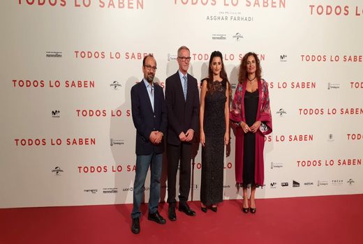 اولین نمایش فیلم تازه فرهادی با حضور مقامات اسپانیایی در مادرید