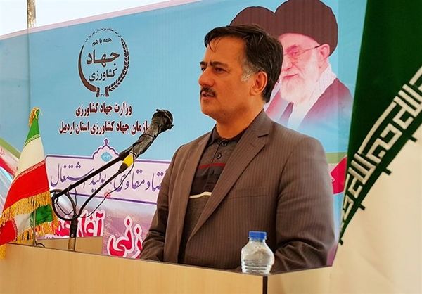 تجهیز و نوسازی اراضی کشاورزی خلخال/ افزایش تولید در محیط گلخانه‌ها