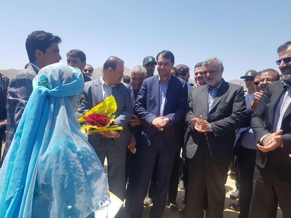 عملیات اجرایی احداث مجتمع گلخانه ای 5 هکتاری در شهرستان بوانات 