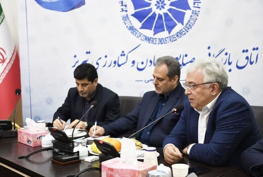 لزوم توجه به صادرات محصولات کشاورزی با نوسازی ناوگان حمل و نقل و تسریع عملیات گمرکی