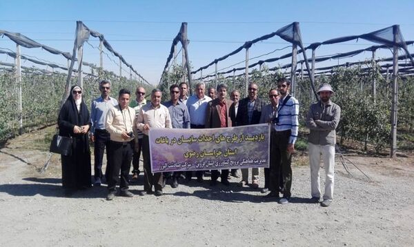 احداث طرح سایبان برای جلوگیری از مخاطرات کشاورزی است