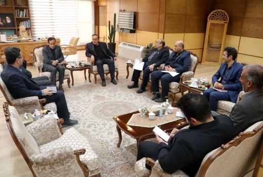 دیدار استاندار قزوین با معاون آب و خاک وزارت جهاد کشاورزی با محوریت ارتقای بهره‌وری آب 