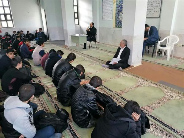 رکن اساسی ارتقای سطح بهداشت غذایی و سلامت جامعه، آموزش است 