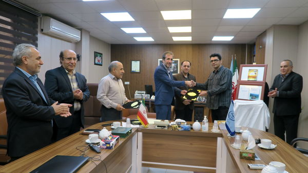 رونمایی از سه جلد کتاب در شیلات خوزستان