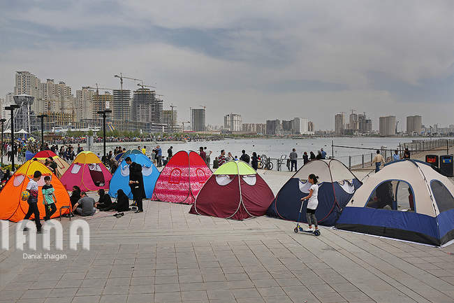 شهروندان تهرانی در مراسم روز طبیعت