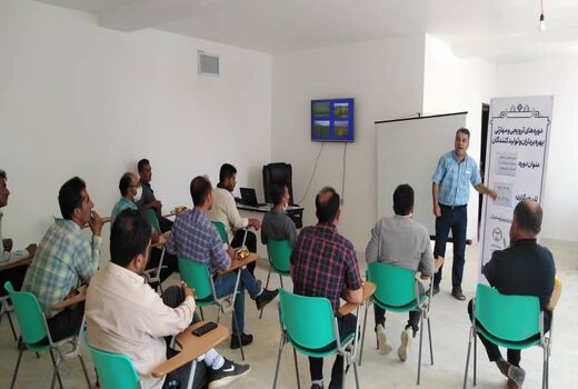 کشاورزان شهرستان البرز با اصول کشاورزی حفاظتی گندم آبی آشنا شدند
