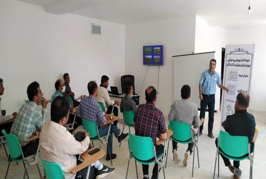 کشاورزان شهرستان البرز با اصول کشاورزی حفاظتی گندم آبی آشنا شدند