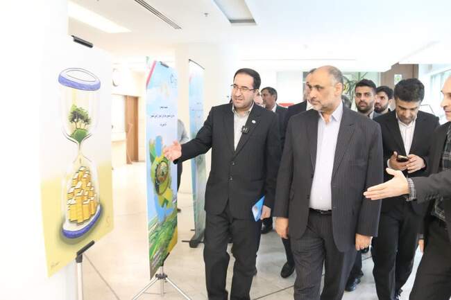 3-e7d4eeb8-6f9c-4494-b5d3-0e03a7370ec1