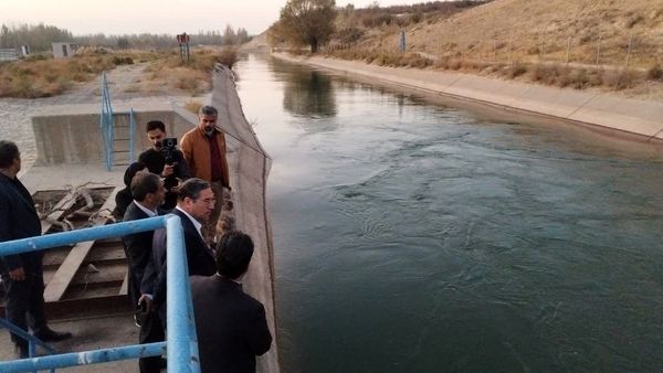 بازدید استاندار آذربایجان‌غربی از سد نوروزلو در میاندوآب