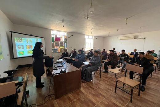 آشنایی کشاورزان بندر ماهشهر با آفت قرنطینه‌ای 