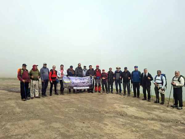 صعود موفقیت آمیز گروه کوهنوردی جهادکشاورزی آذربایجان شرقی به قله 2105 متری اسپیناس در گیلان