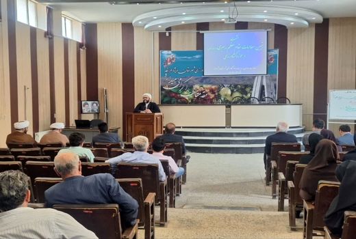 ضرورت توانمند سازی نیروی انسانی و تکیه بر منابع داخلی در بخش کشاورزی