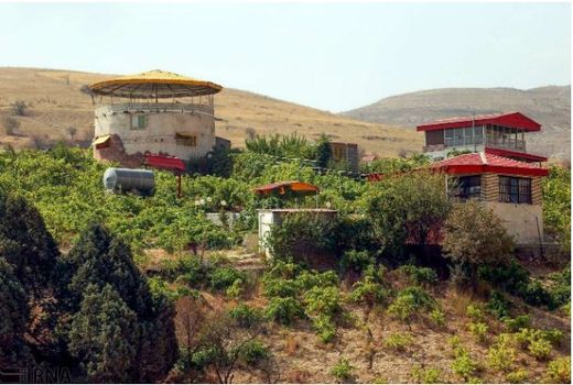 تخریب ۱۰ سازه غیرمجاز در زمین‌های کشاورزی خراسان شمالی