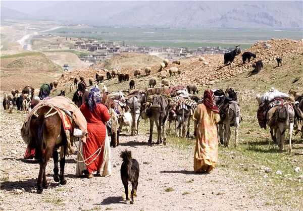 آغاز کوچِ پاییزه عشایرِ ایلِ عرب