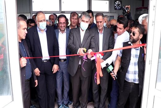 افتتاح یک واحد گلخانه سبزی و صیفی در شهرستان بوئین زهرا