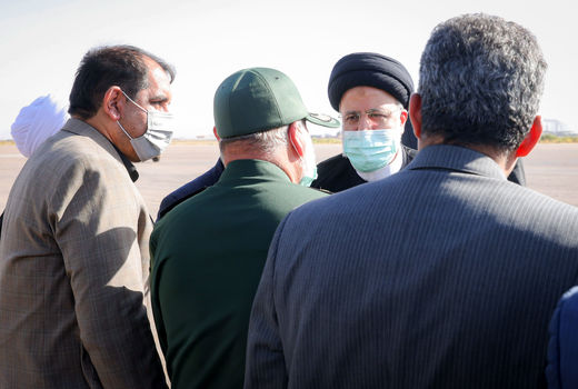 رئیس جمهور  به همراه وزیر جهاد کشاورزی وارد جیرفت شد