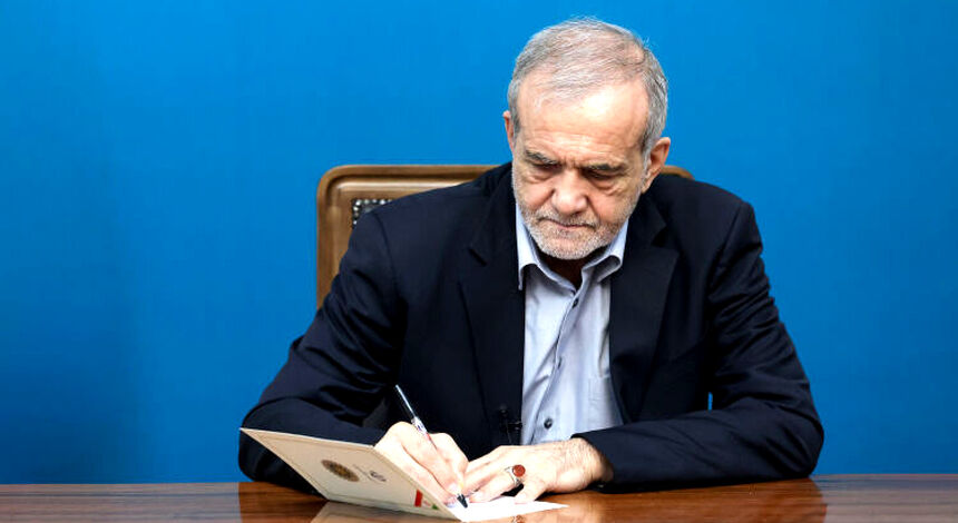 دولت با همه توان در کنار تولیدکنندگان بخش کشاورزی ایستاده است/ امنیت غذایی رکن مهم امنیت ملی