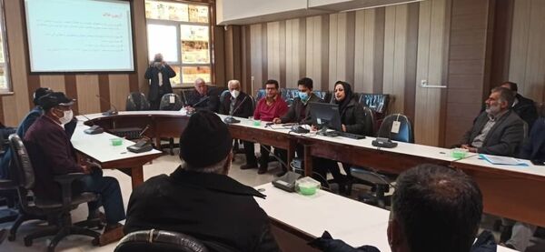 روز انتقال یافته‌های انگور در شهرستان بوئین زهرا برگزار شد 