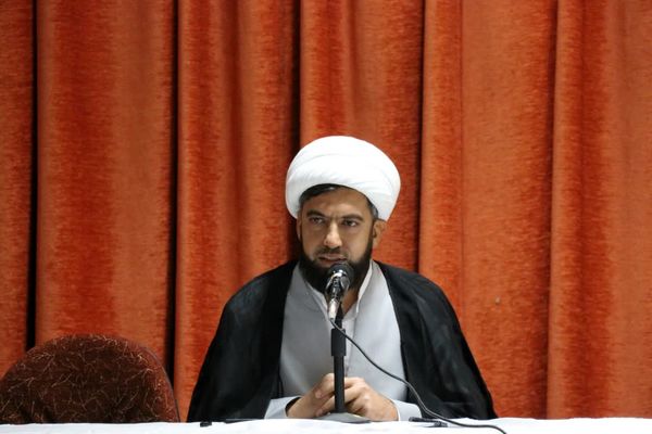 مدیریتِ قرآنی الگوی راهبردی مدیر تراز انقلاب برای خدمت به مردم است