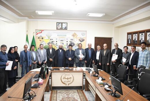 روابط عمومی اولویت سازمان جهاد کشاورزی آذربایجان شرقی است