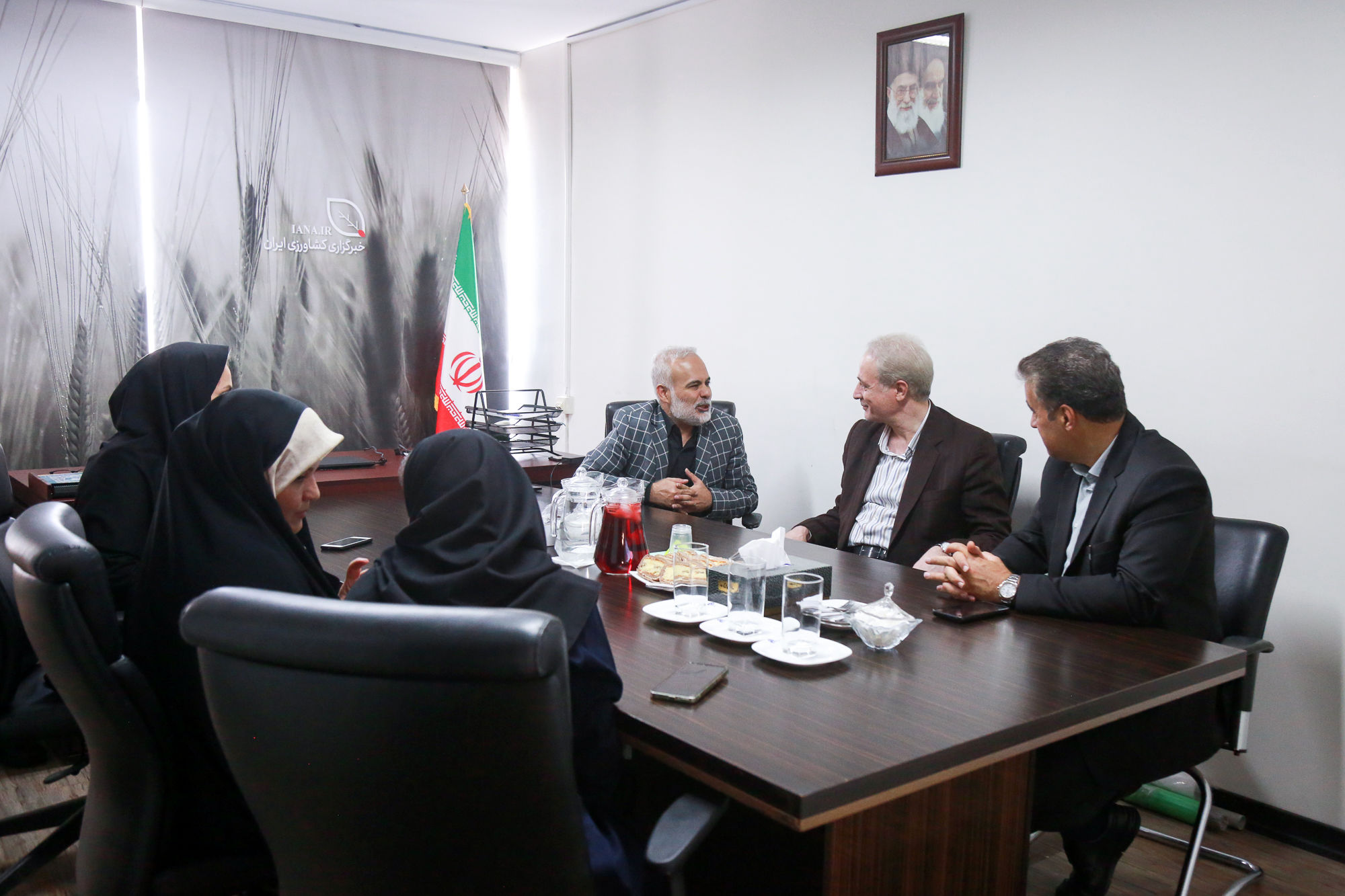 بازدید معاون وزیر جهاد کشاورزی از خبرگزاری کشاورزی ایران ایانا     