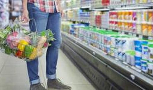 عرضه کالاهای اساسی  در استان تهران حتی بیشتر از قبل شده است