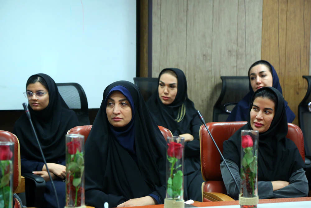 مراسم گرامیداشت روز زن در موسسه جهاد استقلال  
