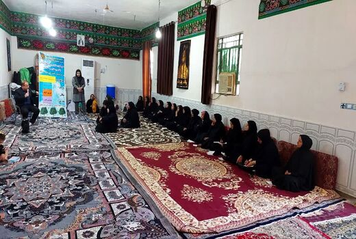 توان افزایی و توسعه اشتغال زنان روستایی و عشایری هندیجان در کاشت درخت
