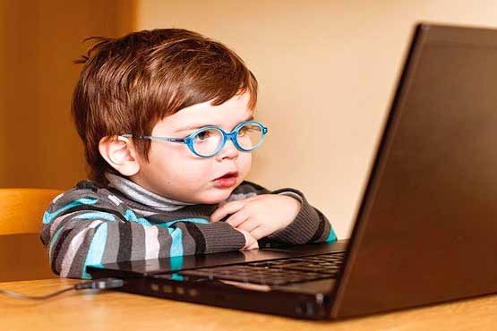 همکاری انگلیس با ایران برای کنترل اینترنت کودکان 