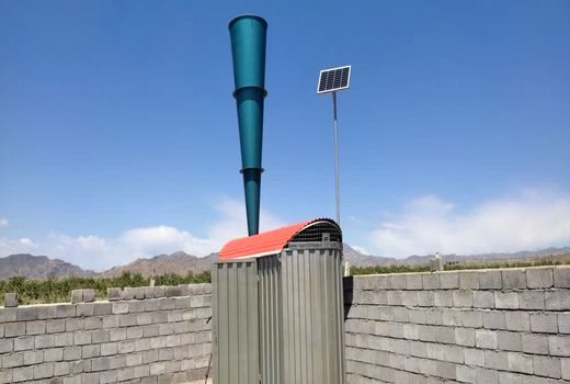 سومین سامانه ضد تگرگ شهرستان مرند در باغات پسته شهر یامچی راه‌اندازی شد