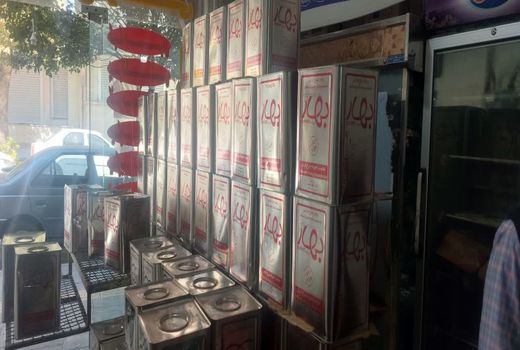 انبار غیرمجاز کالاهای اساسی در ارومیه شناسایی و پلمب شد