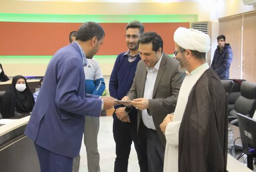 آیین مراسم تجلیل از فعالان عرصه روابط عمومی بخش کشاورزی استان برگزار شد