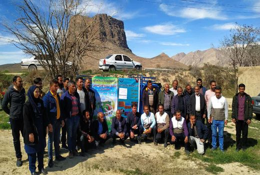 دومین کاروان ملی ترویجی محصولات زراعی در مرودشت در حال برگزاری است