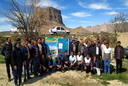 دومین کاروان ملی ترویجی محصولات زراعی در مرودشت در حال برگزاری است
