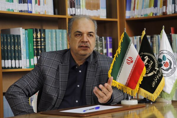 آغاز مبارزه با ملخ‌های صحرایی در خراسان جنوبی