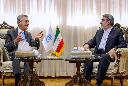  اروپا هزینه‌های پناهندگان را تقبل کند