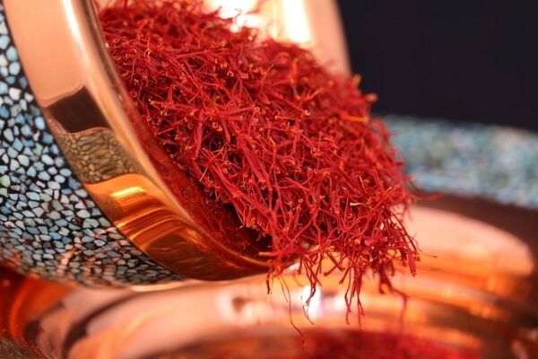 صادارات ۴.۶ میلیون دلاری زعفران ایران به امارات/ سهم ناچیز بسته‌بندی خرد تجارت طلای سرخ 