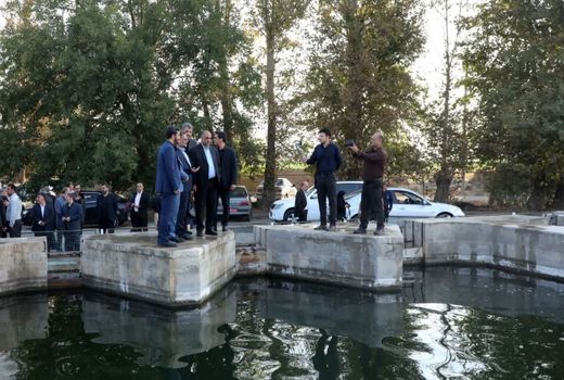 بازدید وزیر جهاد کشاورزی از طرح‌های کشاورزی جنوب تهران در هفته دولت