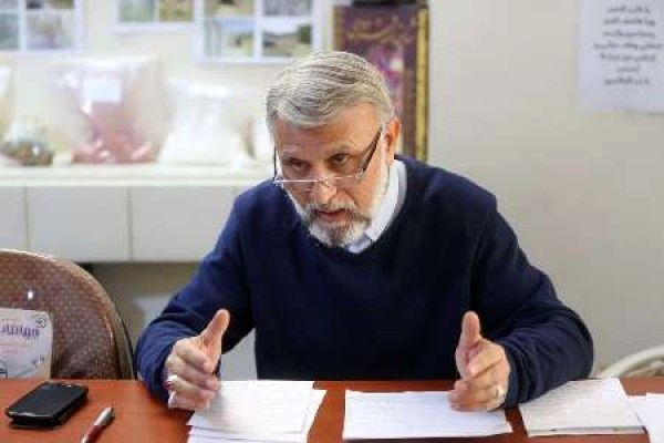 برخی از نمایندگان دنبال منافع سیاسی و جناحی هستند