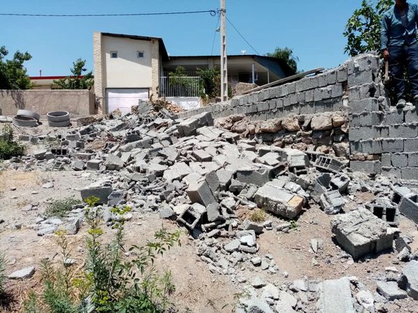 چهار بنای غیر مجاز در اراضی کشاورزی شهرستان آبیک تخریب شد 