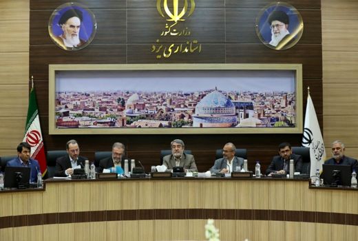 نیروهای امنیتی باید کمر قاچاقچیان را بشکنند