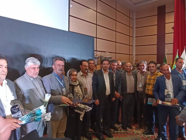 تجلیل از نمونه های بخش کشاورزی اقلید