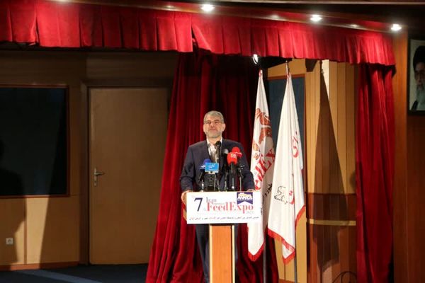 تاکید وزیر جهادکشاورزی بر ارتقای بهره‌وری و تولید کیفی کارخانجات خوراک دام/ اعتماد متقابل دولت و بخش خصوصی پایداری بازار را تضمین می‌کند